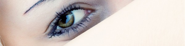 Woman-Hiding-Face-iPad-4-wallpaper-ilikewallpaper_com_1024