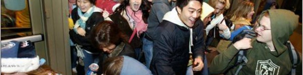 black_friday_shoppers